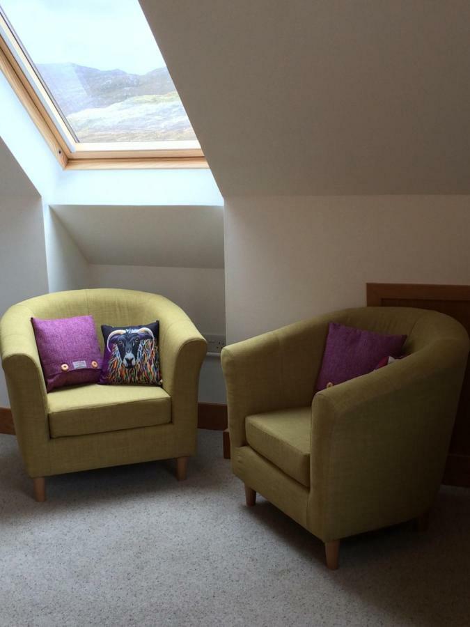Lochedge Lodge Bunaveneadar Bagian luar foto